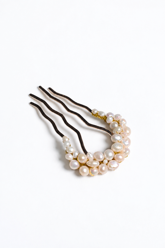 Greta Pearl Hair Comb