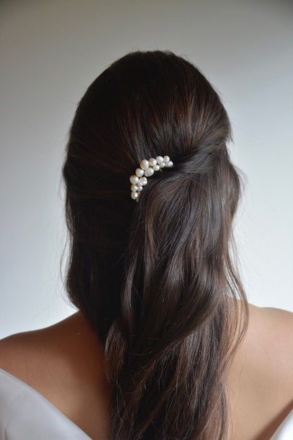 Greta Pearl Hair Comb